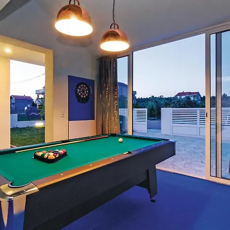 Gorgeous In With Outdoor Swimming Pool * Kakma