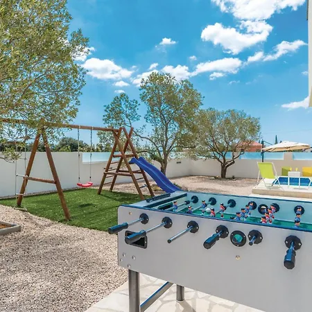 Gorgeous In With Outdoor Swimming Pool