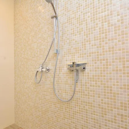 Σπίτι διακοπών 02 *