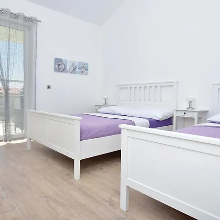 02 Σπίτι διακοπών *